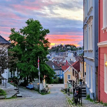 Sleep Well In Heart Of - Beautiful Street