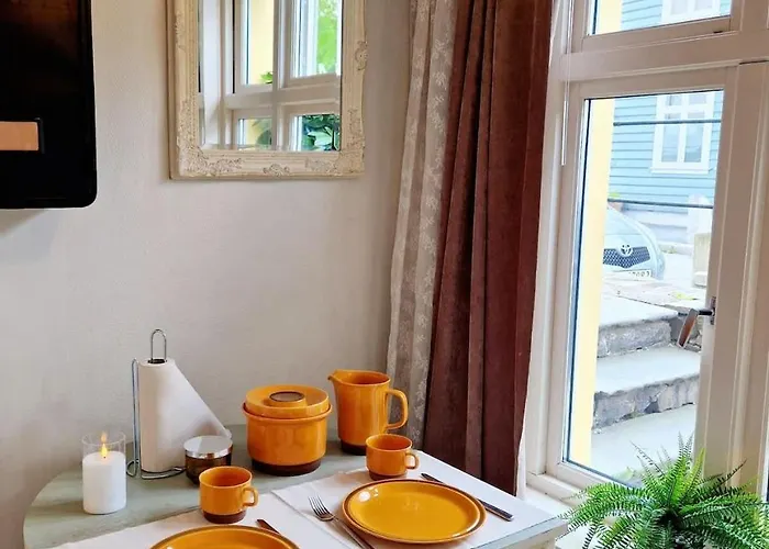 Sleep Well In Heart Of - Beautiful Street * Μπέργκεν