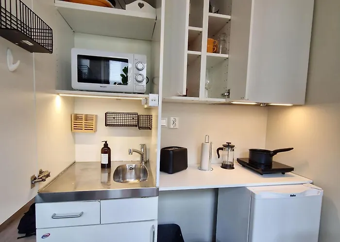 Sleep Well In Heart Of - Beautiful Street * Μπέργκεν